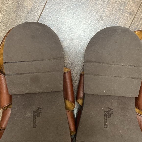 Allen Edmonds Cognac Leather Fisherman Sandals Size 9 EE - Picture 7 of 7